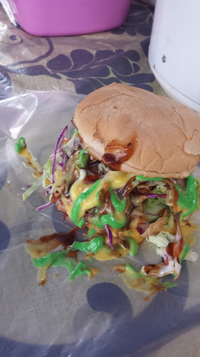 Opinii despre Awienz Nasi Lemak & Burger Del Axe în Shah Alam - Gastronomi dan perhotelan