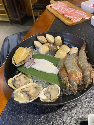 One Dish One Taste (China Hot Pot) - Gastronomi dan perhotelan