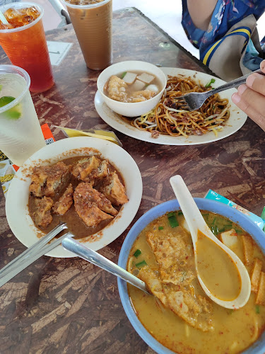 Mee Kari Ami - Gastronomi dan perhotelan