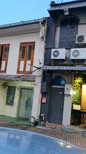 Comentarii opinii despre The Curly Tail