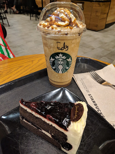 Starbucks Coffee Malaysia - Gastronomi dan perhotelan