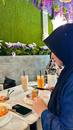 1975 Toast & Coffee - Gastronomi dan perhotelan