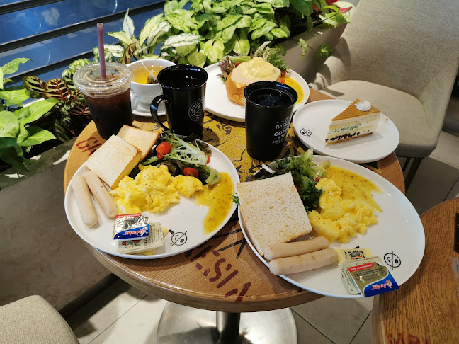 The Coffee Bean & Tea Leaf