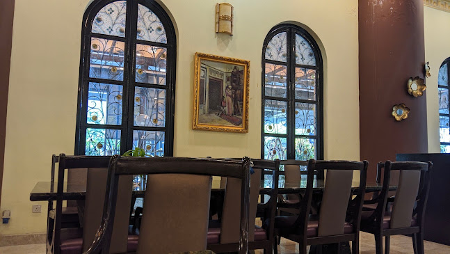 The Castle Restaurant - Gastronomi dan perhotelan