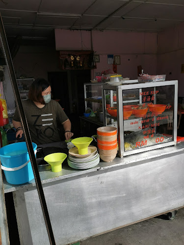 Opinii despre Kedai Kopi Yong Heng în Hutan Melintang - Gastronomi dan perhotelan