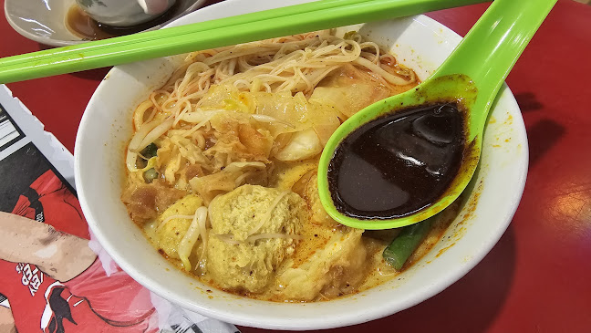 Opinii despre Kompleks Penjaja Desiran Tanjung în Tanjung Tokong - Gastronomi dan perhotelan