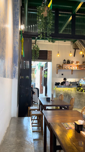 DoSomething-De Only Cafe - Gastronomi dan perhotelan