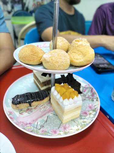 Billy The Cakes - Gastronomi dan perhotelan