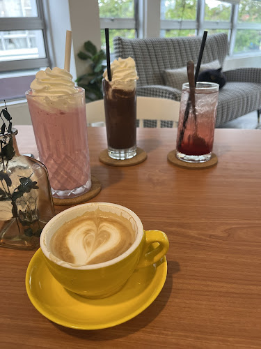 Opinii despre Breathtaking Cafe în Kajang - Gastronomi dan perhotelan