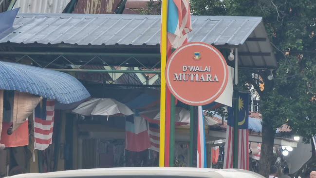 Anjung Kinabalu (AKINA Night Market)