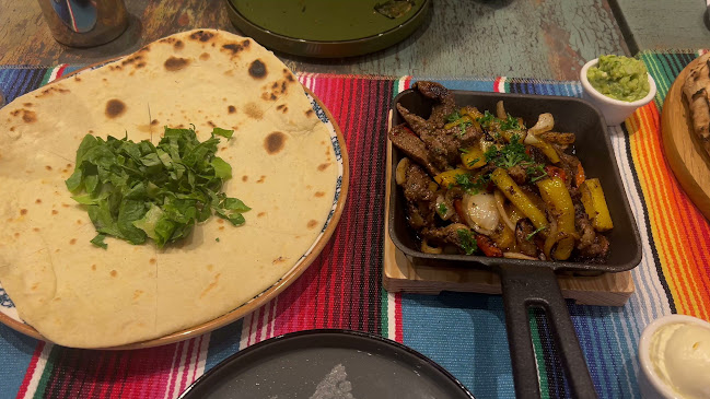 Opinii despre La Familia Restaurant în Johor Bahru - Gastronomi dan perhotelan