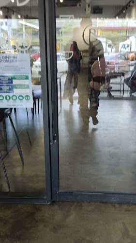 Comentarii opinii despre Teduhan Senja Cafe Sdn.Bhd