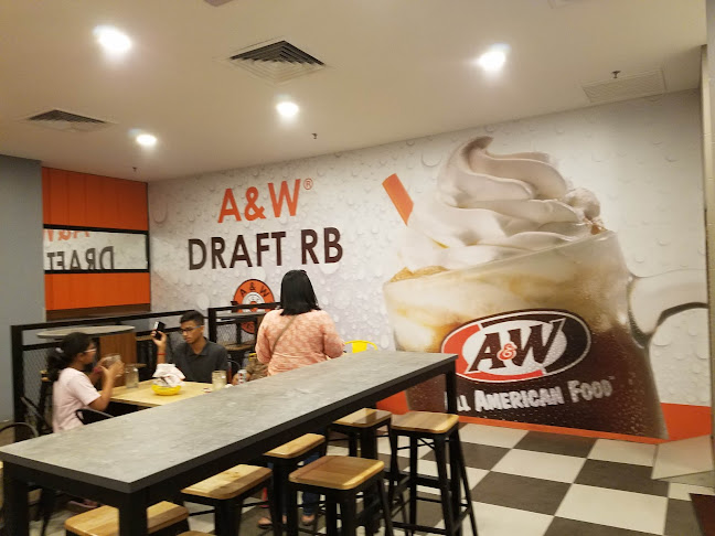 A&W 1st Avenue