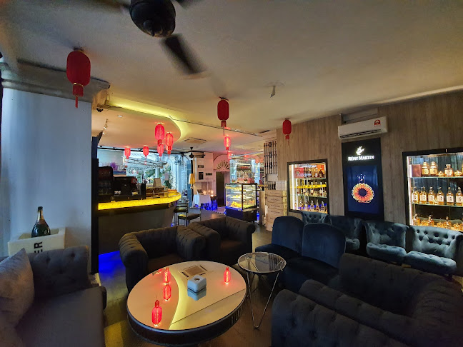 Deluxcious Spa & Restaurant - Gastronomi dan perhotelan