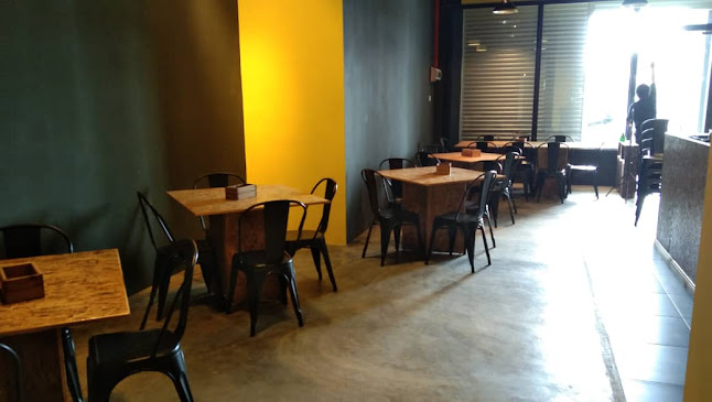 Comentarii opinii despre Moto Moto Cafe Formerly The Chop Shop