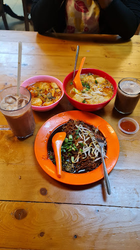 Opinii despre Old Street Curry Mee House în Ipoh - Gastronomi dan perhotelan