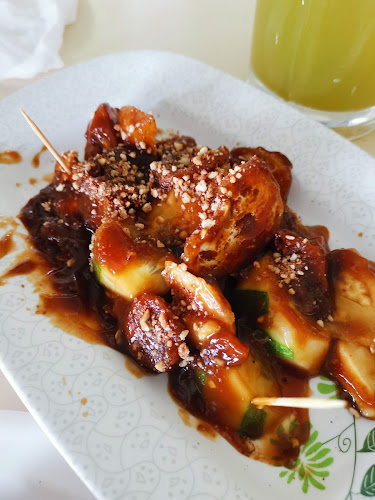 Comentarii opinii despre Pusat Makanan Dan Rekreasi Padang Song Kheng Hai