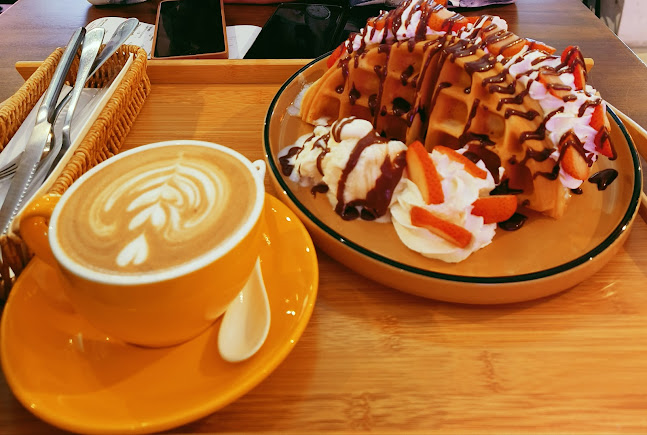 Opinii despre Belly Treats în Johor Bahru - Gastronomi dan perhotelan