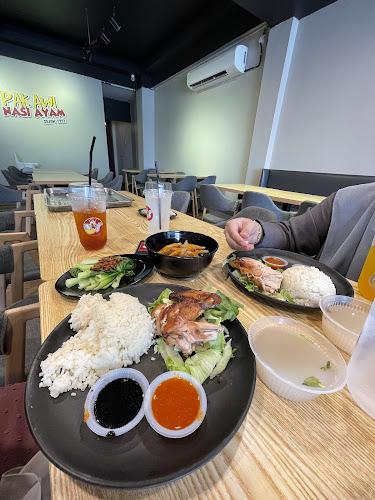 Opinii despre Pak Awi Nasi Ayam în Kuala Terengganu - Gastronomi dan perhotelan