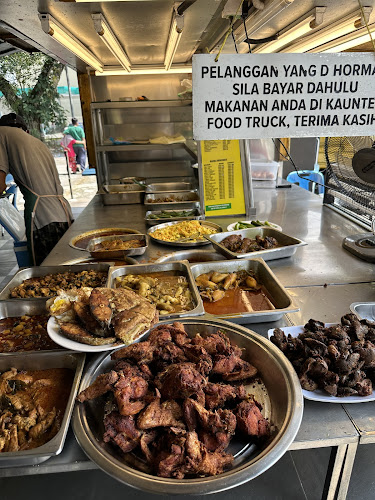 Nasi Kandar Taiping Rain Town Food Truck - Gastronomi dan perhotelan