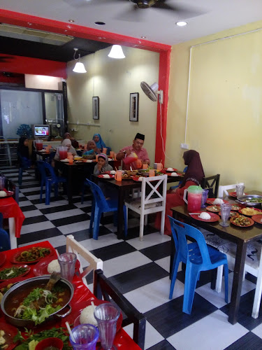 Jalan Ciku, Kampung Masjid Lama, 86000 Kluang, Johor Darul Ta'zim