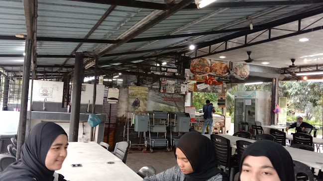 Restoran Mee Udang Mak Jah - Gastronomi dan perhotelan
