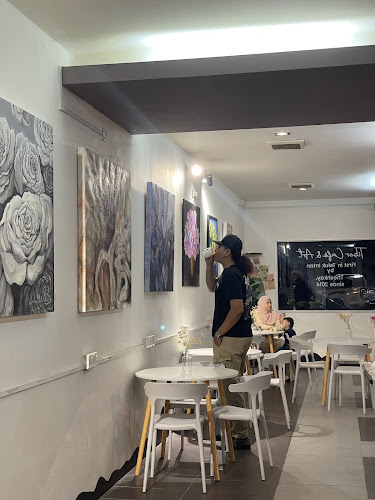 Tiber Cafe&Art by Theshkay - Gastronomi dan perhotelan