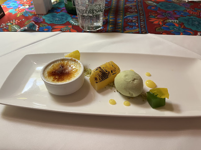 Comentarii opinii despre Suffolk House Restaurant