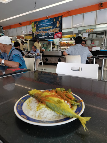 Comentarii opinii despre Shaaz Curry House Restoran Nasi Kandar (Shah Alam S19)