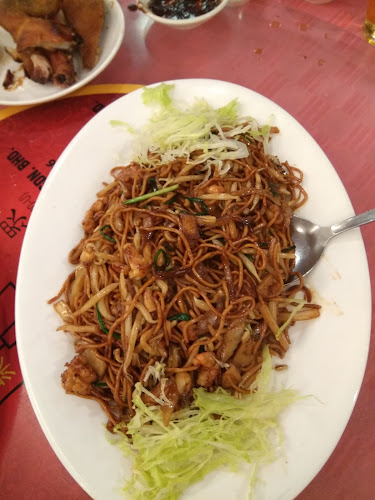 Rainbow Seafood Restaurant - Gastronomi dan perhotelan