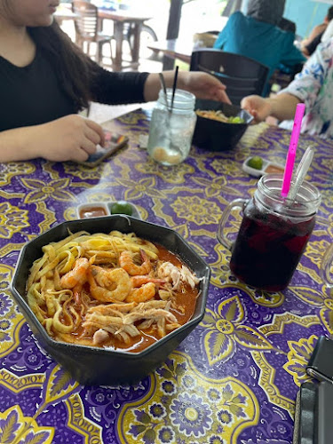 Laksa Lolita - Gastronomi dan perhotelan