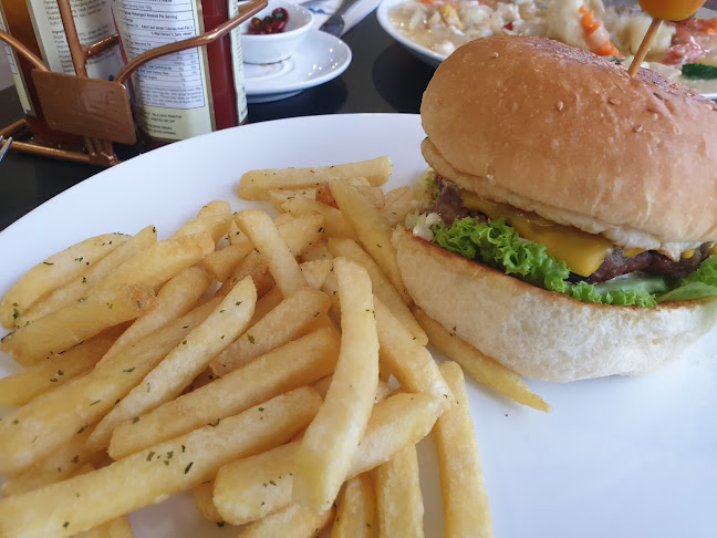 Lepak Luu Food Court