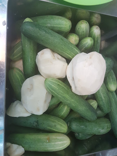 Kompleks Makanan Medan Renong Padang Kota Lama, 3, Padang Kota Lama, Jalan Tun Syed Sheh Barakbah, 10200 George Town, Penang