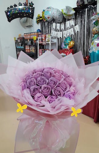 Opinii despre Kafe - Kek, Belon dan Cenderamata (KBC KAJANG) în Kajang - Gastronomi dan perhotelan