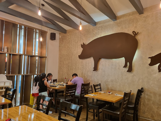 Dave's Bistro • Bar & Grill - Gastronomi dan perhotelan