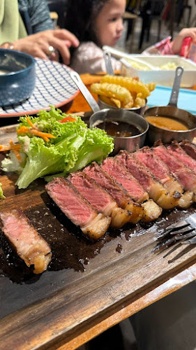 Comentarii opinii despre Flyover Burger & Steak Kemaman