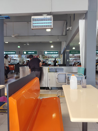 R & R arah utara alor gajah - Gastronomi dan perhotelan