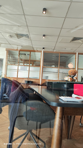 Level 2, Moulmein Rise Shoppes, No. 9, Jalan Moulmein, Pulau Tikus, 10350 George Town, Penang