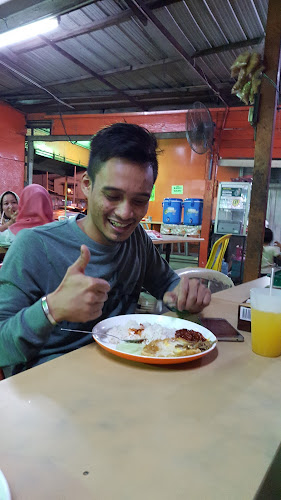 Opinii despre Nasi Lemak Sambal Meletop în Kota Bharu - Gastronomi dan perhotelan