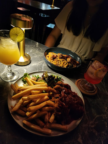 Comentarii opinii despre W Social Club