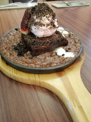 Comentarii opinii despre Molten Chocolate Cafe Uptown Damansara
