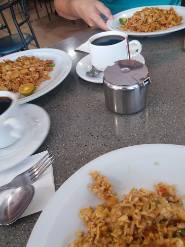 Opinii despre Daddy Village Restaurant Sdn Bhd în Batu Pahat - Gastronomi dan perhotelan