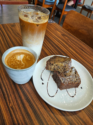 54, Jalan SS 21/62, Damansara Utama, 47400 Petaling Jaya, Selangor