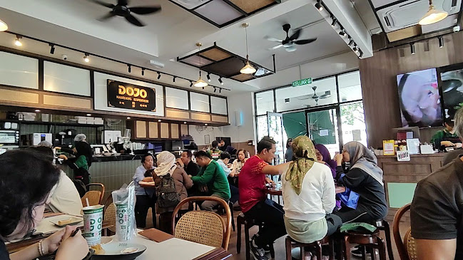 Opinii despre DOJO NANYANG KOPI HOUSE PLAZA KOLOMBONG în Kota Kinabalu - Gastronomi dan perhotelan