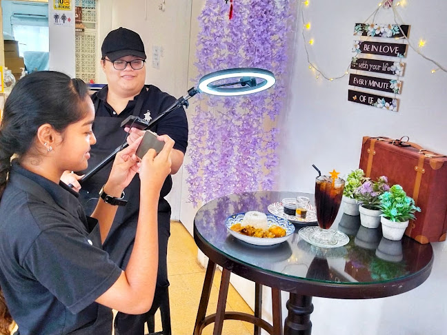 Comentarii opinii despre Lucky Star Cafe Kopitiam Event (Owned By Star Mansion Sdn. Bhd.)