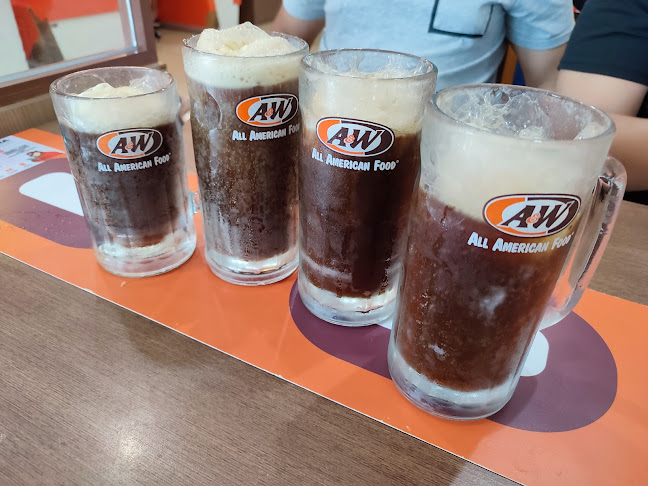Opinii despre A&W R&R Tapah Southbound în Tapah - Gastronomi dan perhotelan