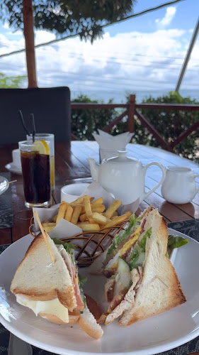 Comentarii opinii despre English Tea House & Restaurant