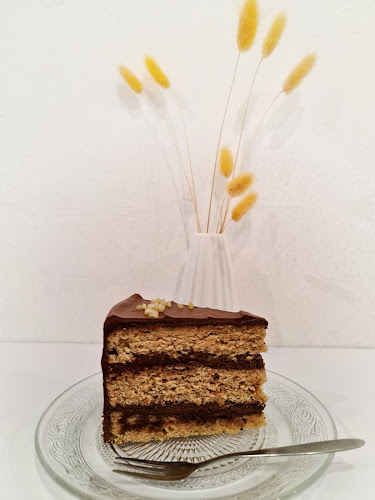 Lot 2 Ground Floor, Block A, Lorong Damai Point, Luyang Commercial Centre, 88300 Kota Kinabalu, Sabah