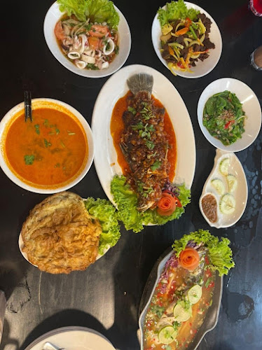 Opinii despre Kemunting thai seafood în Johor Bahru - Gastronomi dan perhotelan