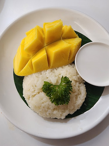 Little Thai Kuching - Gastronomi dan perhotelan